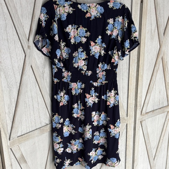 LOFT Navy Floral V-Neck Dress - Picture 6 of 10